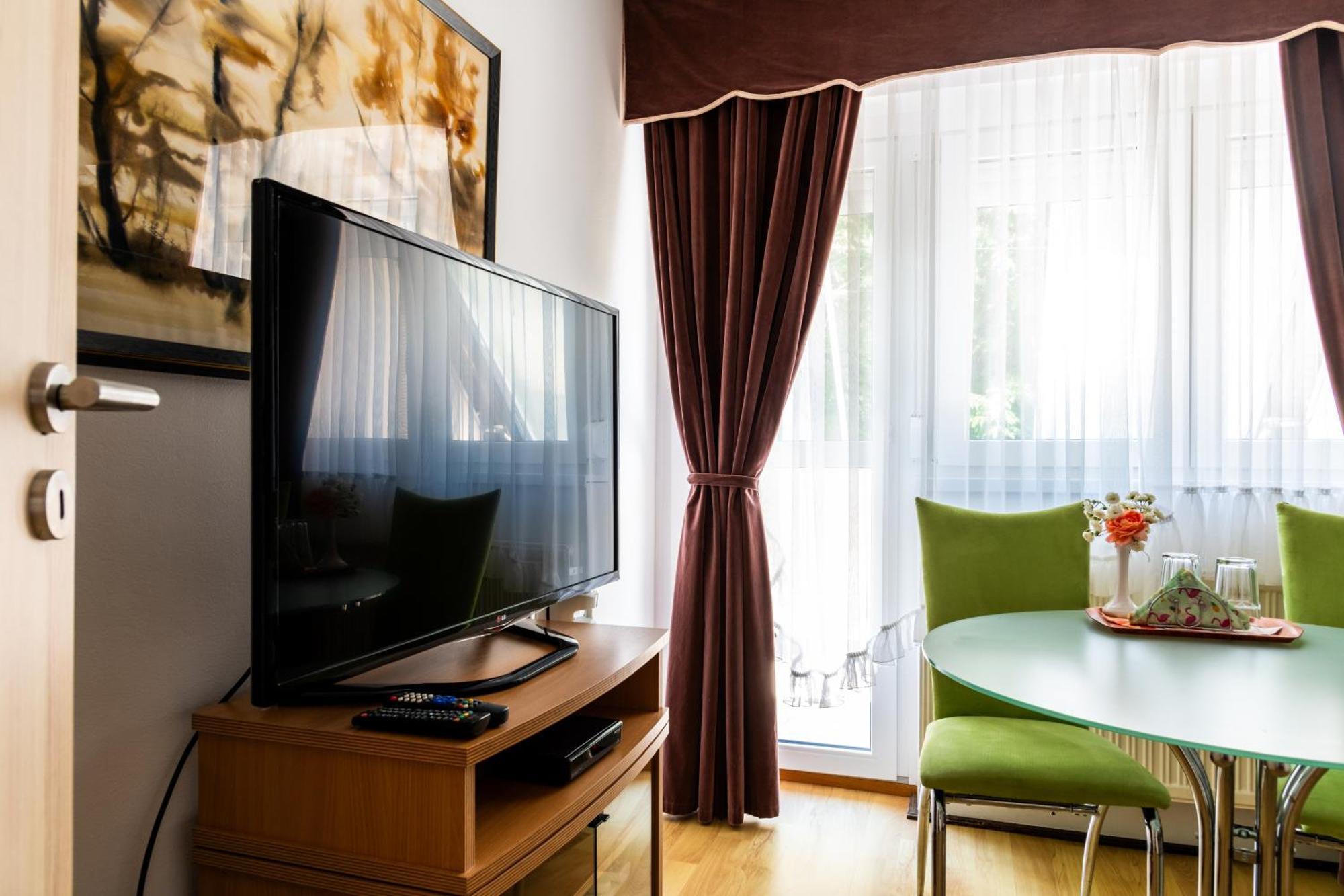 Magdalena Apartmanhaz Keszthely Exterior photo