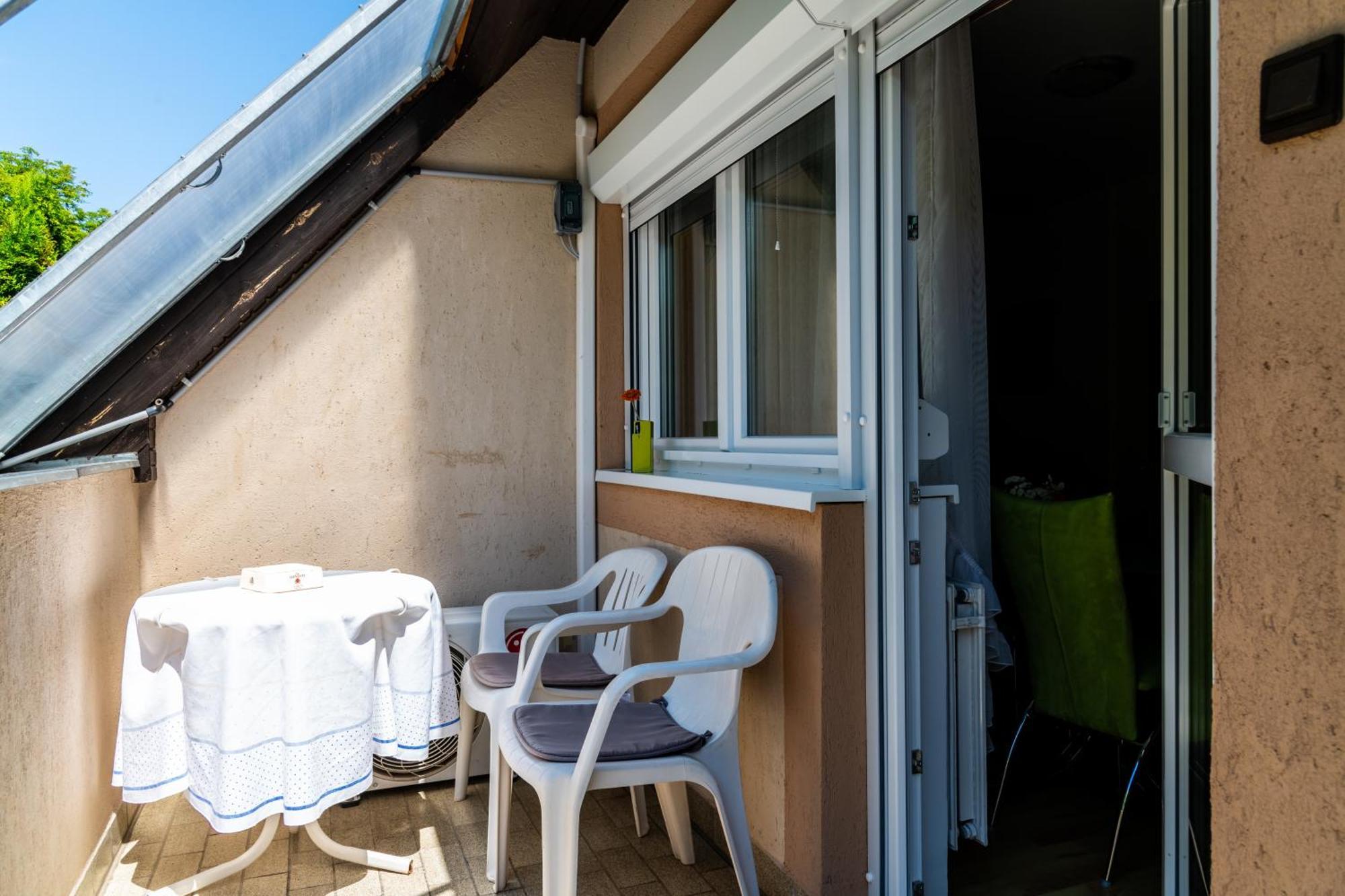 Magdalena Apartmanhaz Keszthely Exterior photo